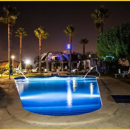 Grand Pacla Hotel 4*