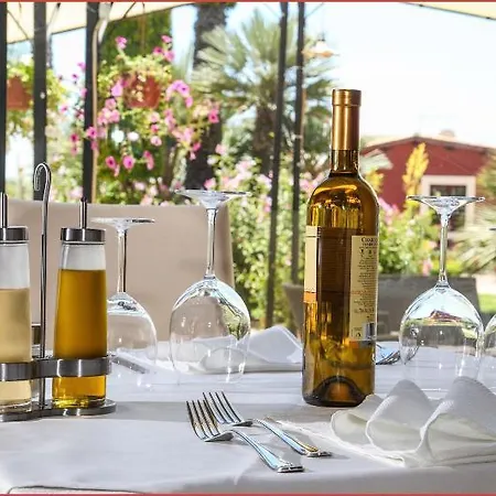 Grand Pacla Hotel 4*